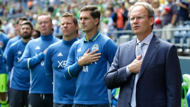 brian-schmetzer-seattle-sounders-manager.jpg